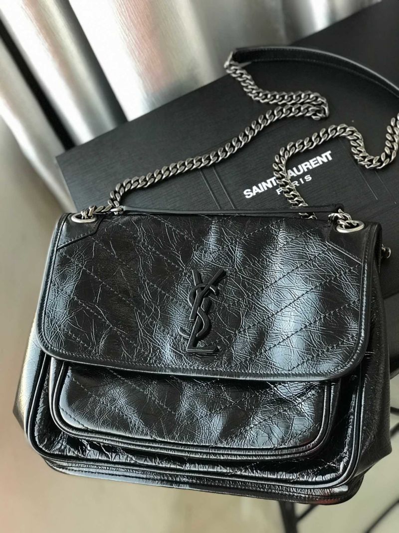 Сумка Saint Laurent Niki из черной мятой кожи