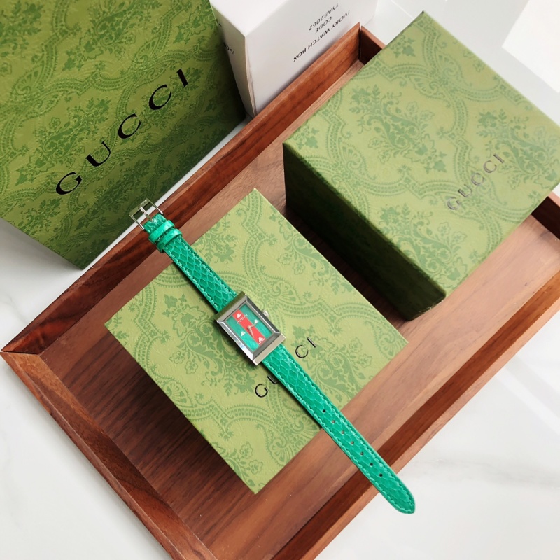 Часы Gucci