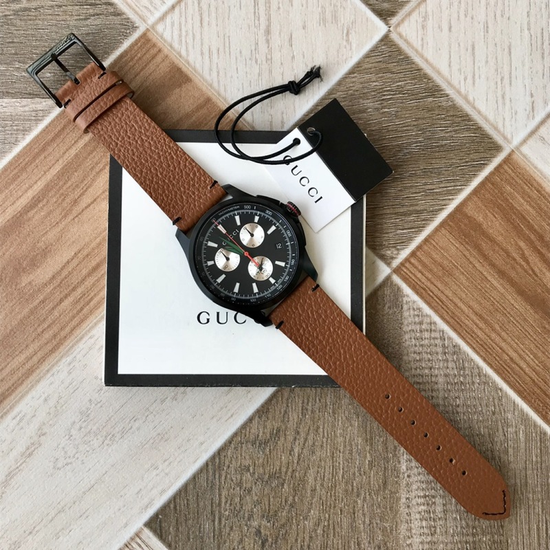 Часы Gucci