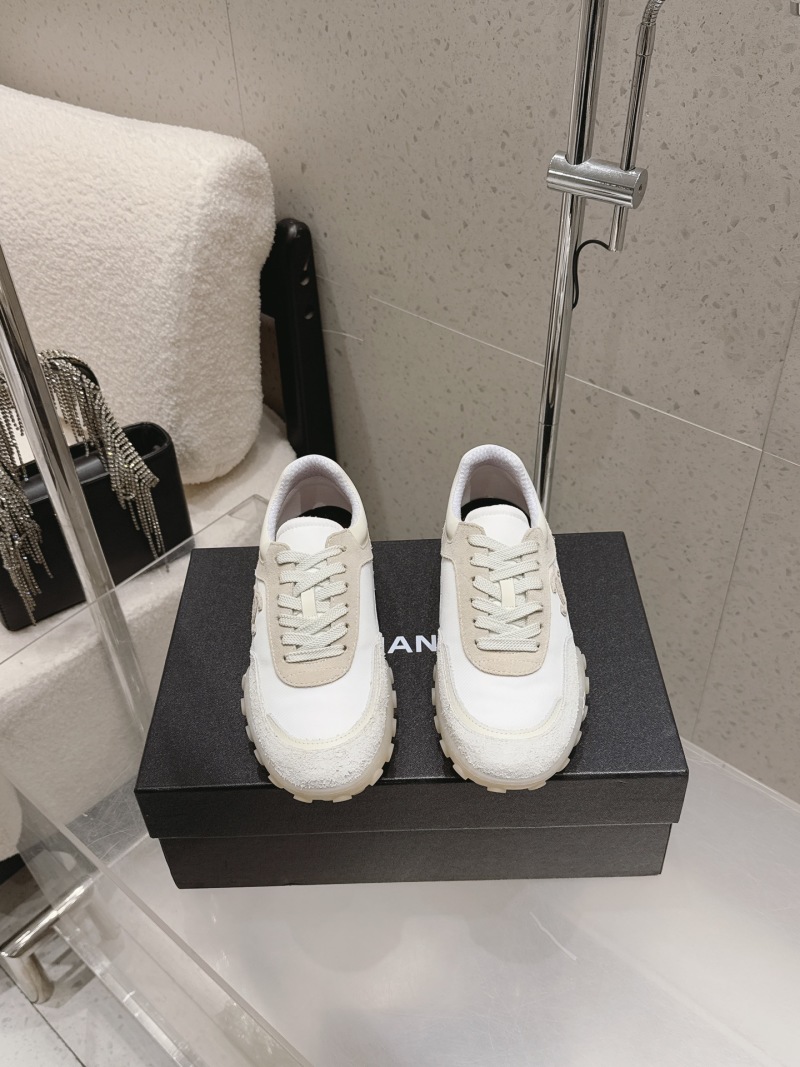 Женские белые кроссовки с высокой подошвой Chanel