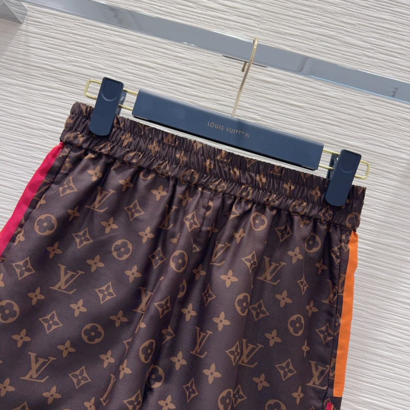 Шорты Louis Vuitton с монограммой