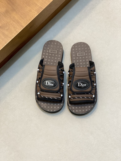 Мужские шлёпанцы Dior