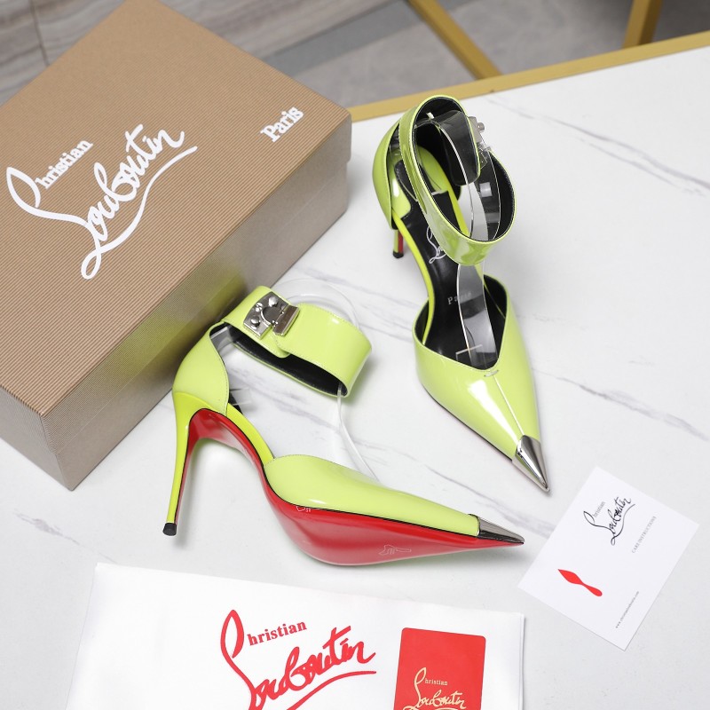 Женские лаковые туфли на шпильке с прозрачным ремешком Christian Louboutin