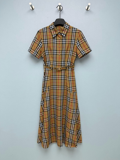 Платье Burberry с поясом