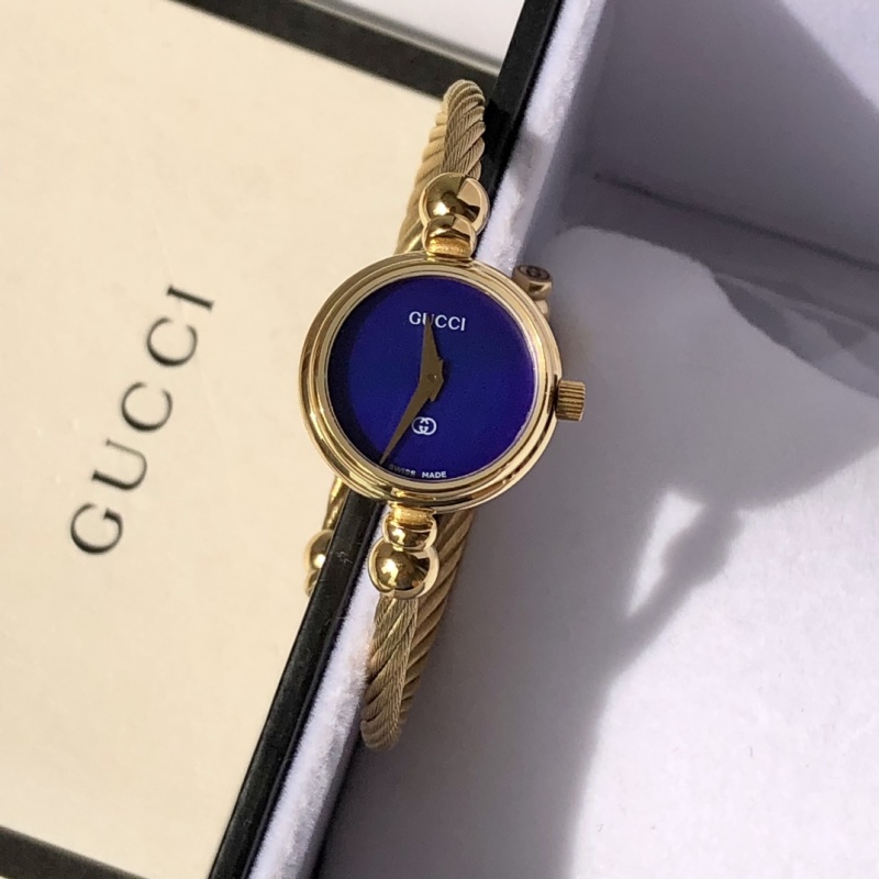 Часы Gucci