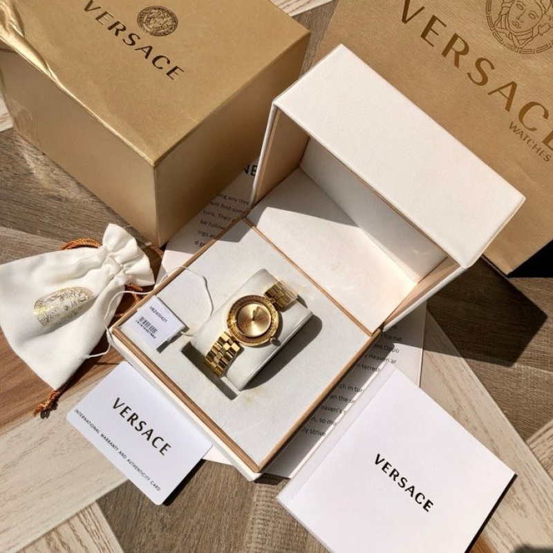 Часы Versace