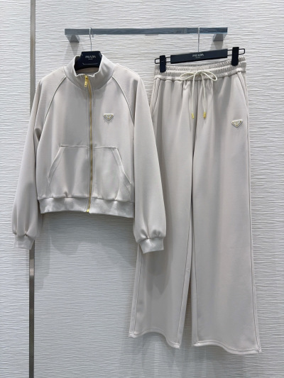 Спортивный костюм Prada