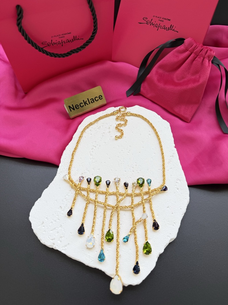 Колье с кристаллами и подвесками Schiaparelli