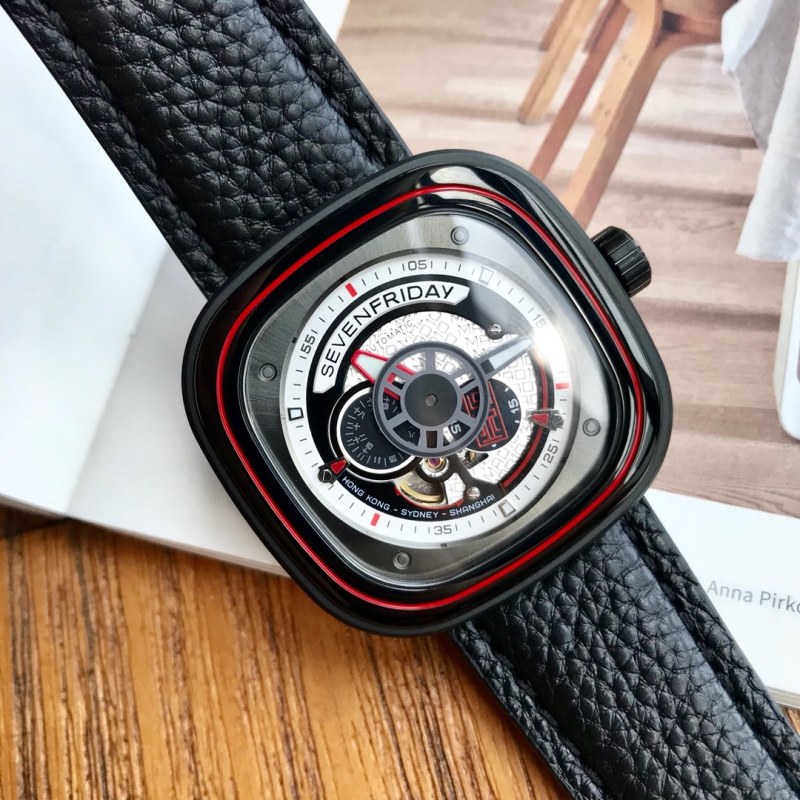 Часы SevenFriday