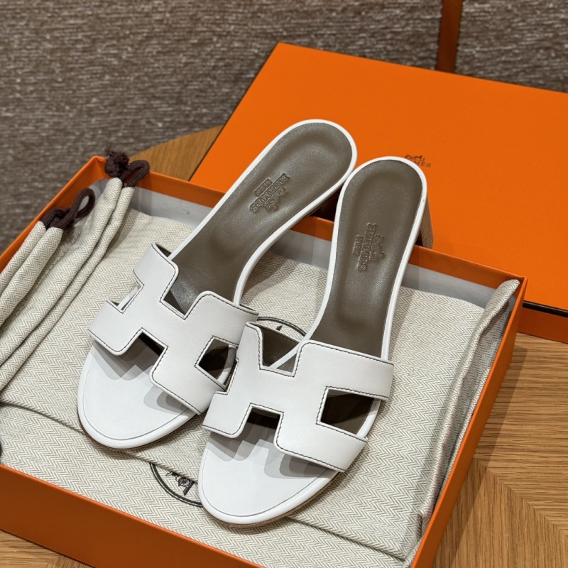 Женские белые сандалии-тапочки с ремешком в виде буквы H Hermès