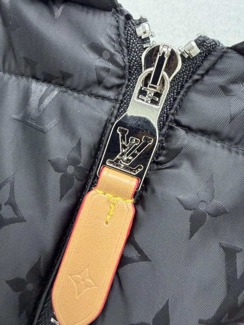 Пуховик Louis Vuitton