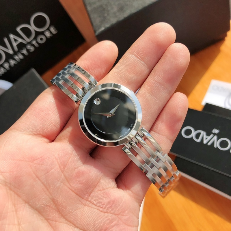 Часы Movado