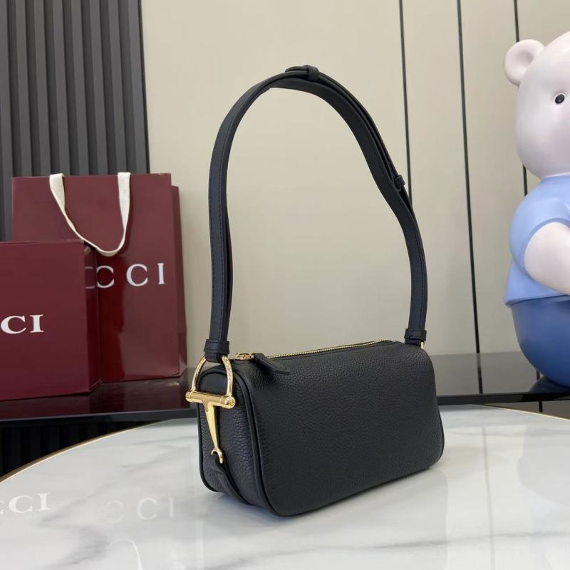 Сумка Gucci черная кожаная с ремнем