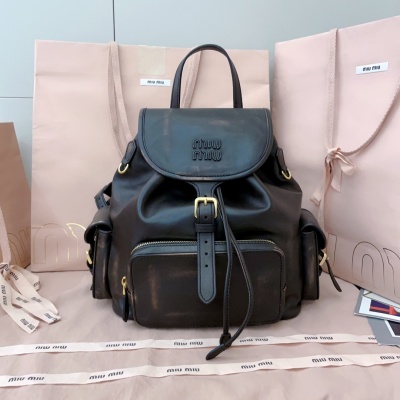 Кожаный рюкзак Miu Miu, черный