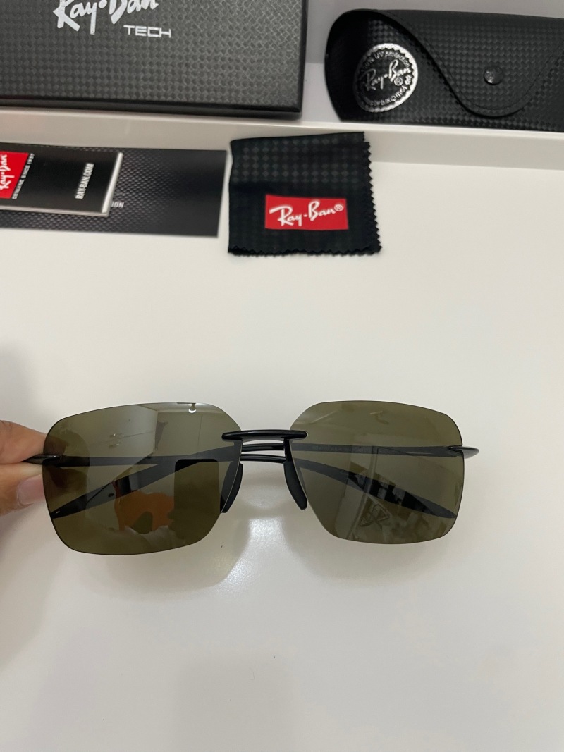 Мужские солнцезащитные очки Ray-Ban без оправы поляризационные