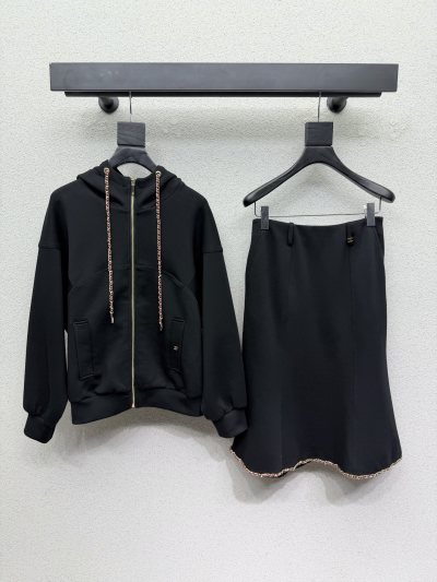 Костюм Chanel