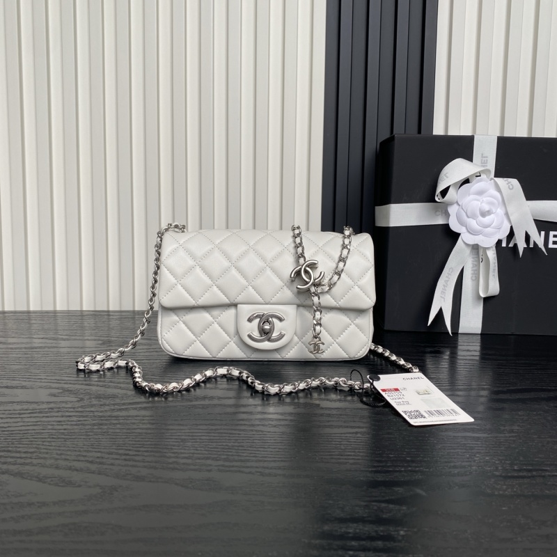 Сумка Chanel CF с двойной ценой