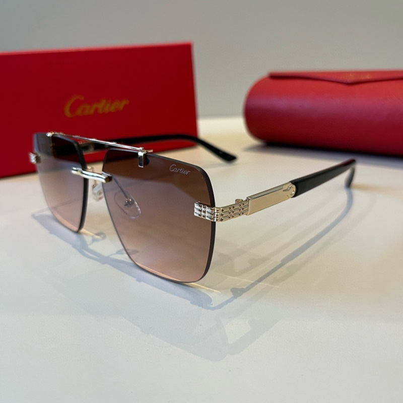 Солнцезащитные очки Cartier в металлической оправе