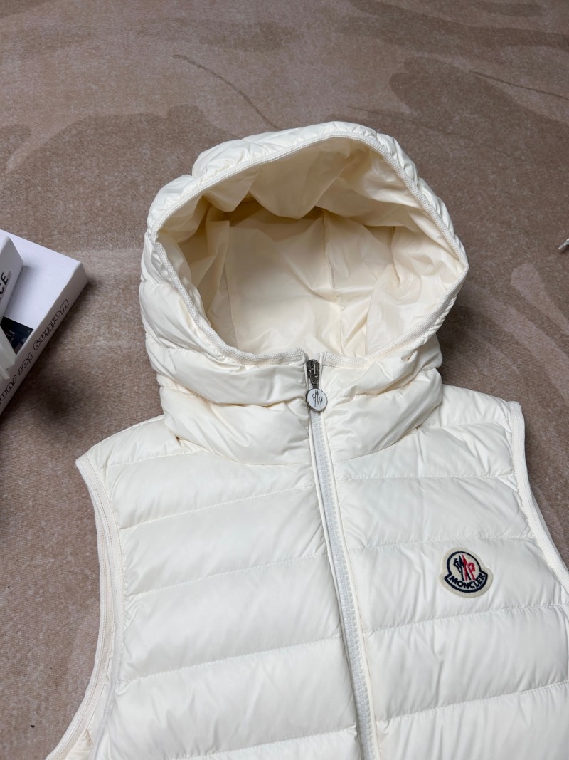 Жилет Moncler