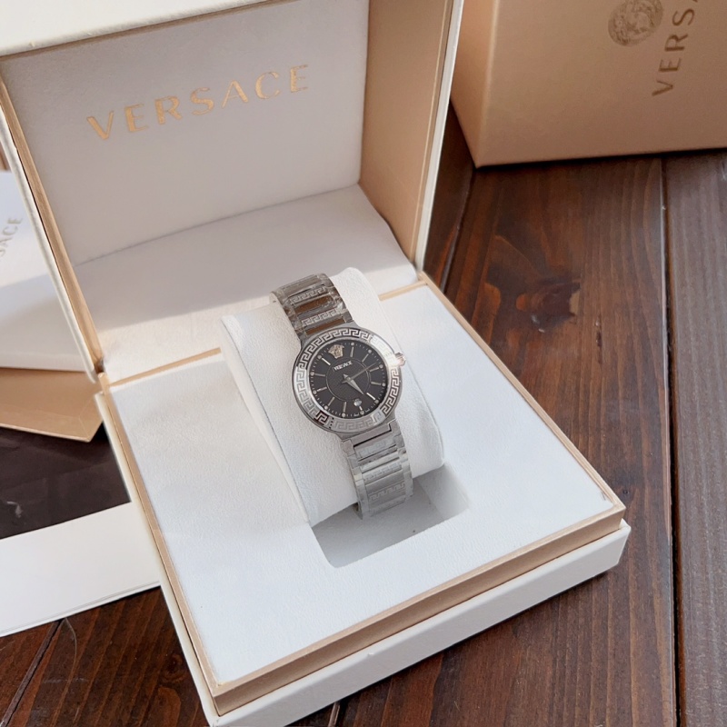 Часы Versace