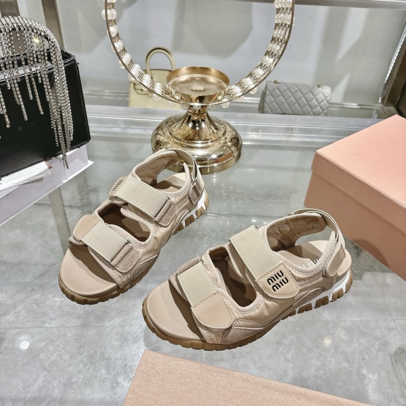 Женские кожаные сандалии Miu Miu на платформе