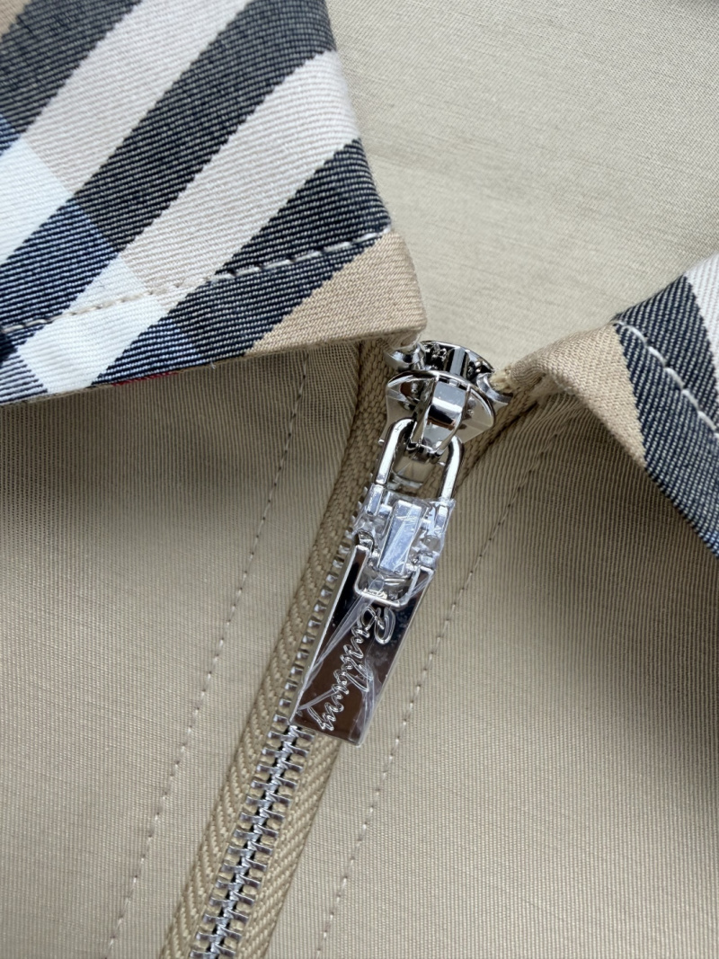 Классическое платье Burberry с воротником в клетку