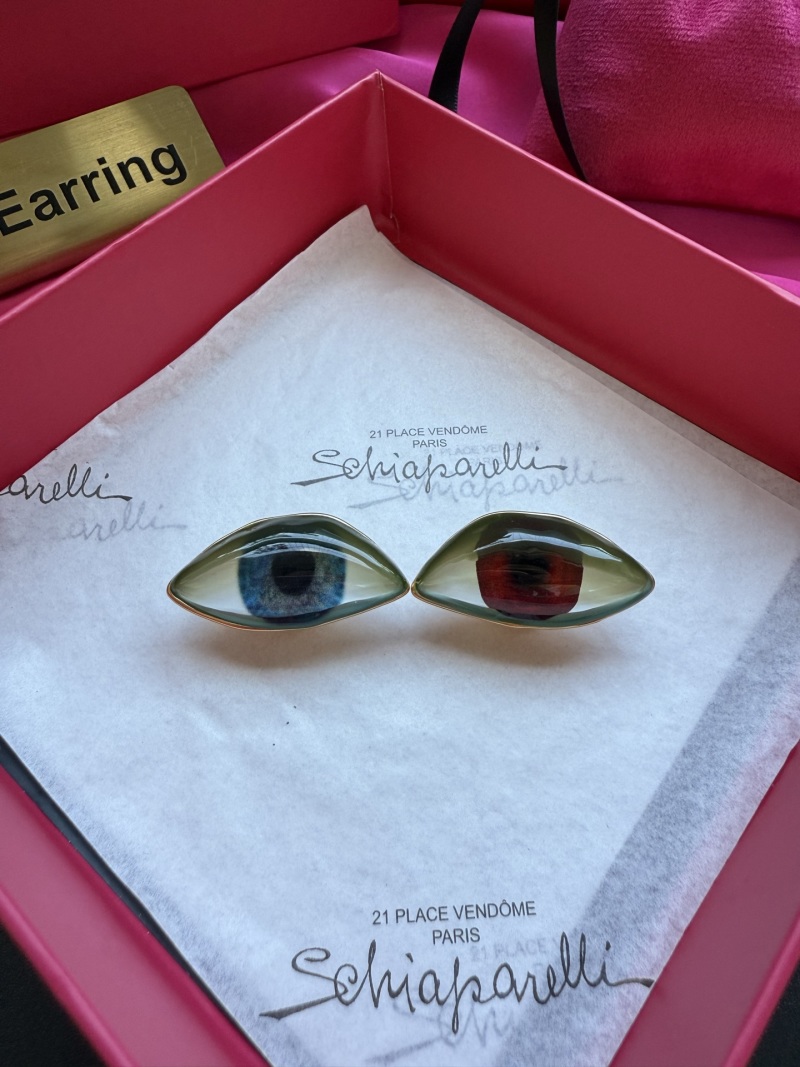 Серьги в виде глаз Schiaparelli