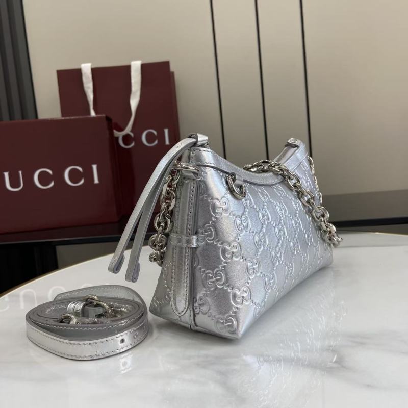 Сумка Gucci серебристая с цепочкой