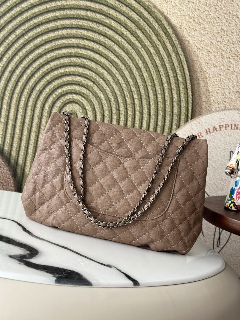 Сумка-клатч с квилтингом и цепочкой, бежевый Chanel