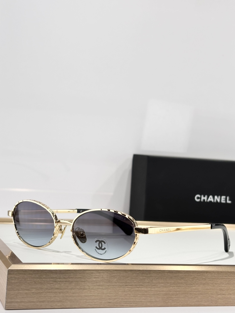Солнцезащитные очки CHANEL 2227-S