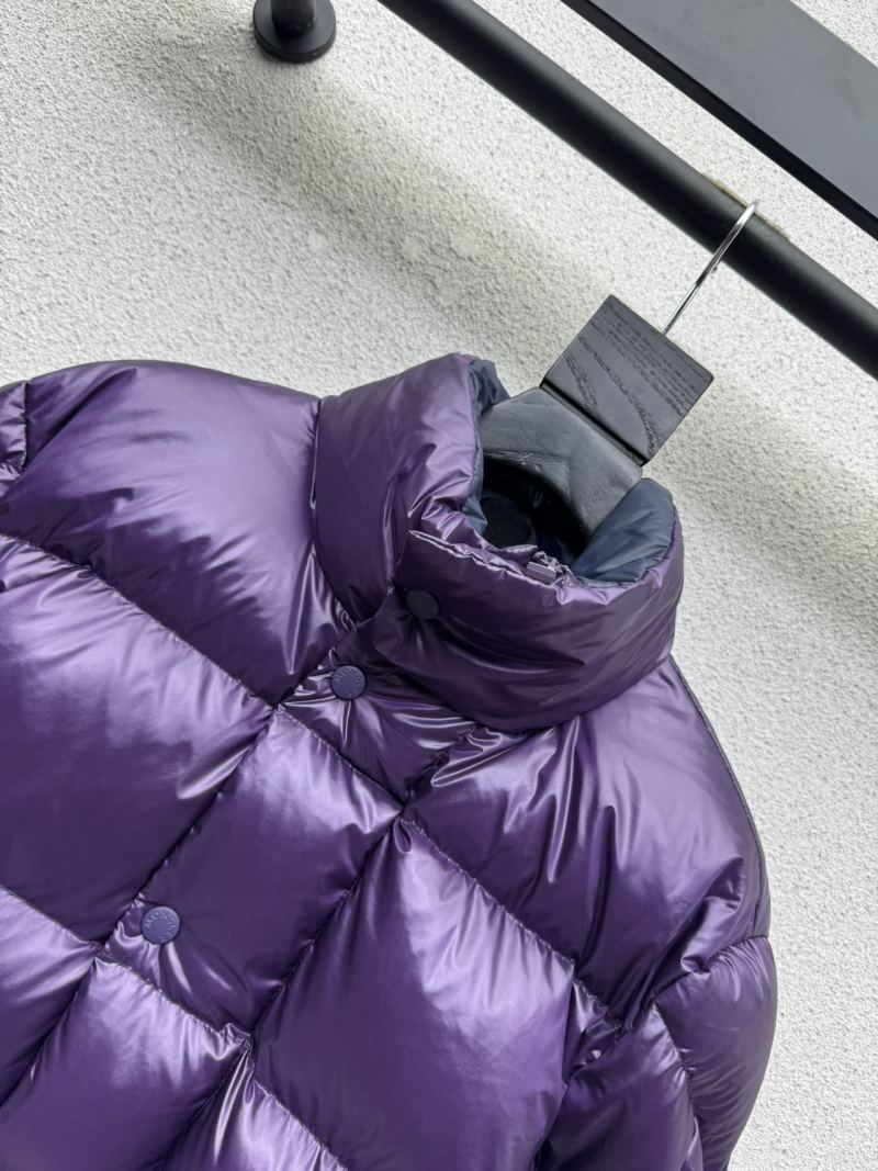 Пуховик Moncler фиолетовый