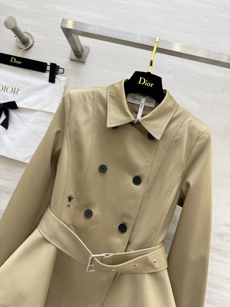 Пальто-тренч женское бежевое с поясом и двойным рядом пуговиц Dior