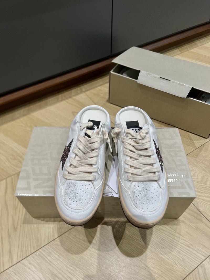 Женские кроссовки Golden Goose SNERKERS полусабо с звездой