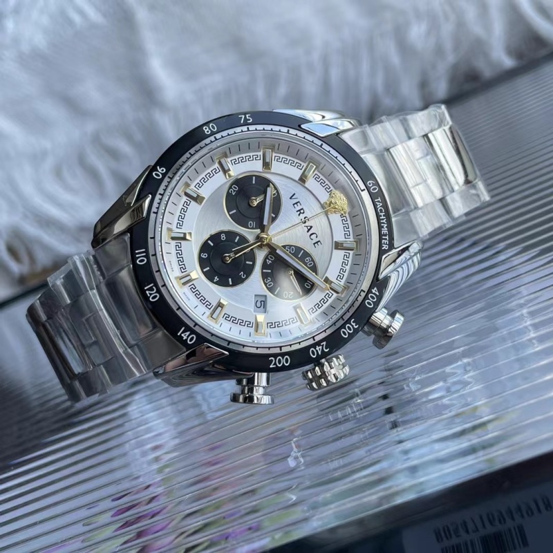 Часы Versace