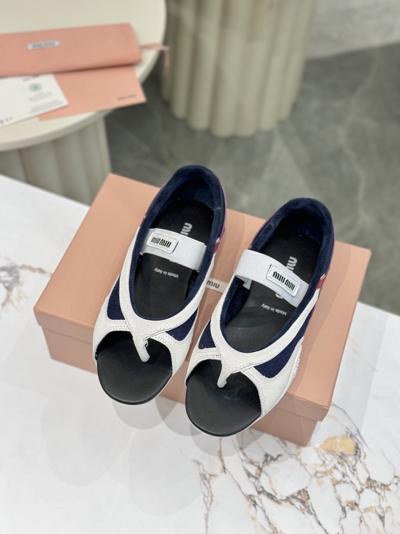Мюли Miu Miu с ремешком на пальцах