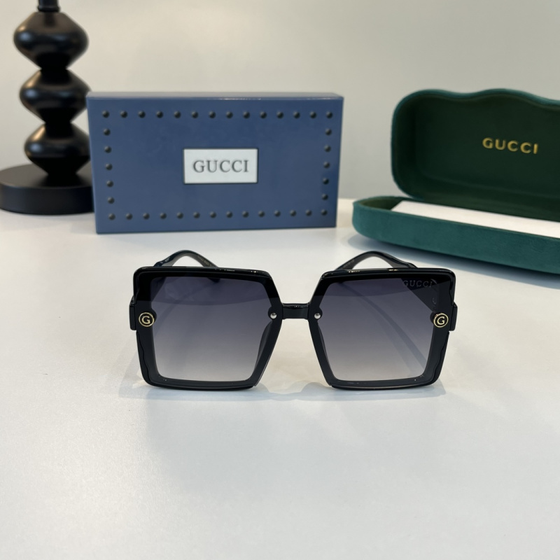 Солнцезащитные очки Gucci