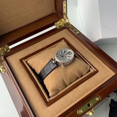 Часы Breguet