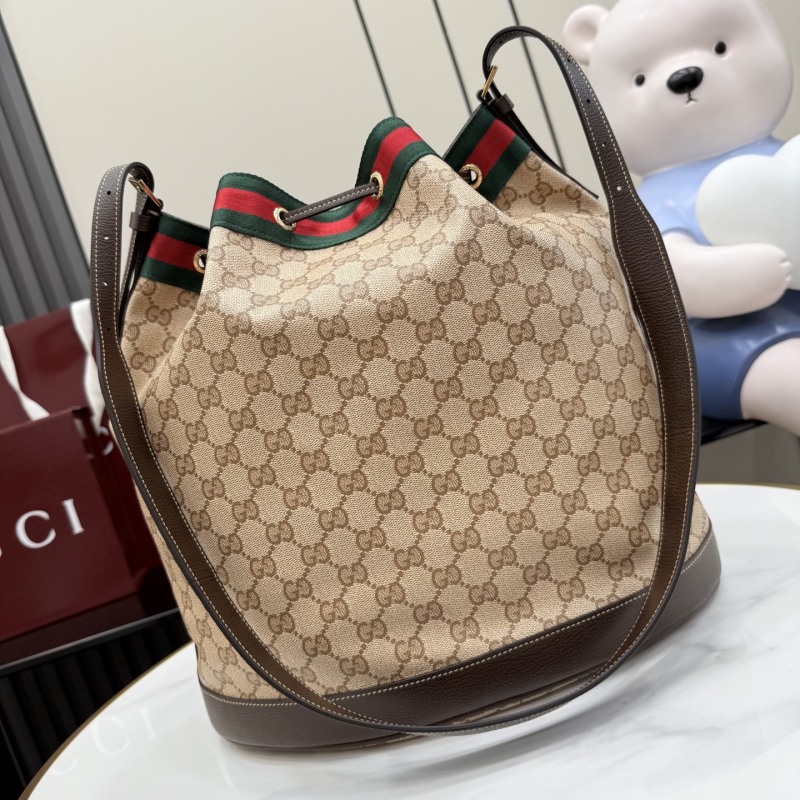 Сумка-мешок Gucci с принтом GG