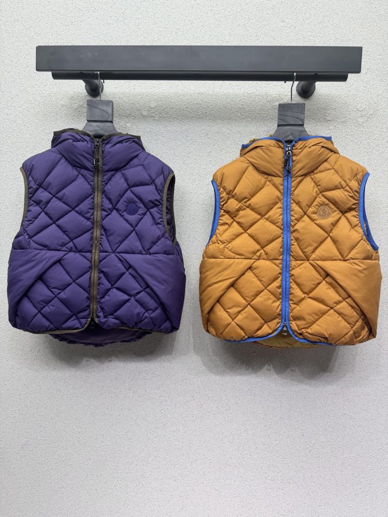 Куртка-жилет Moncler с квадратной стёганой структурой