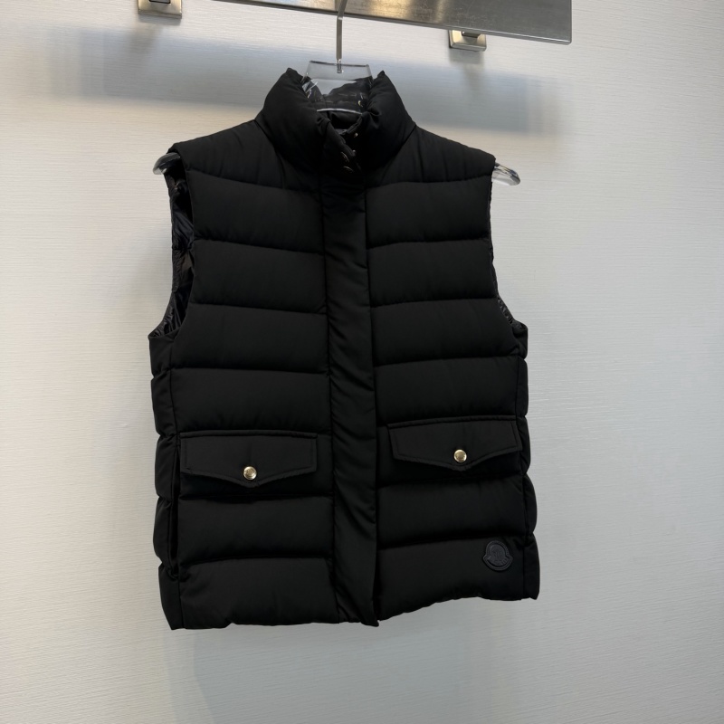 Жилет Moncler