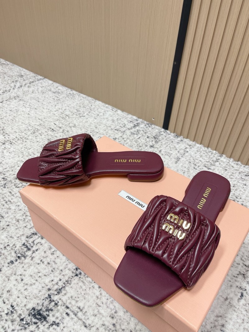 Босоножки женские Miu Miu бордовые