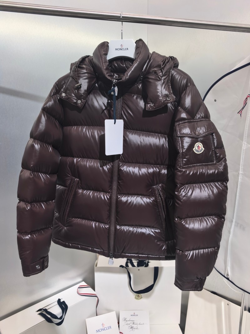 Пуховик Moncler