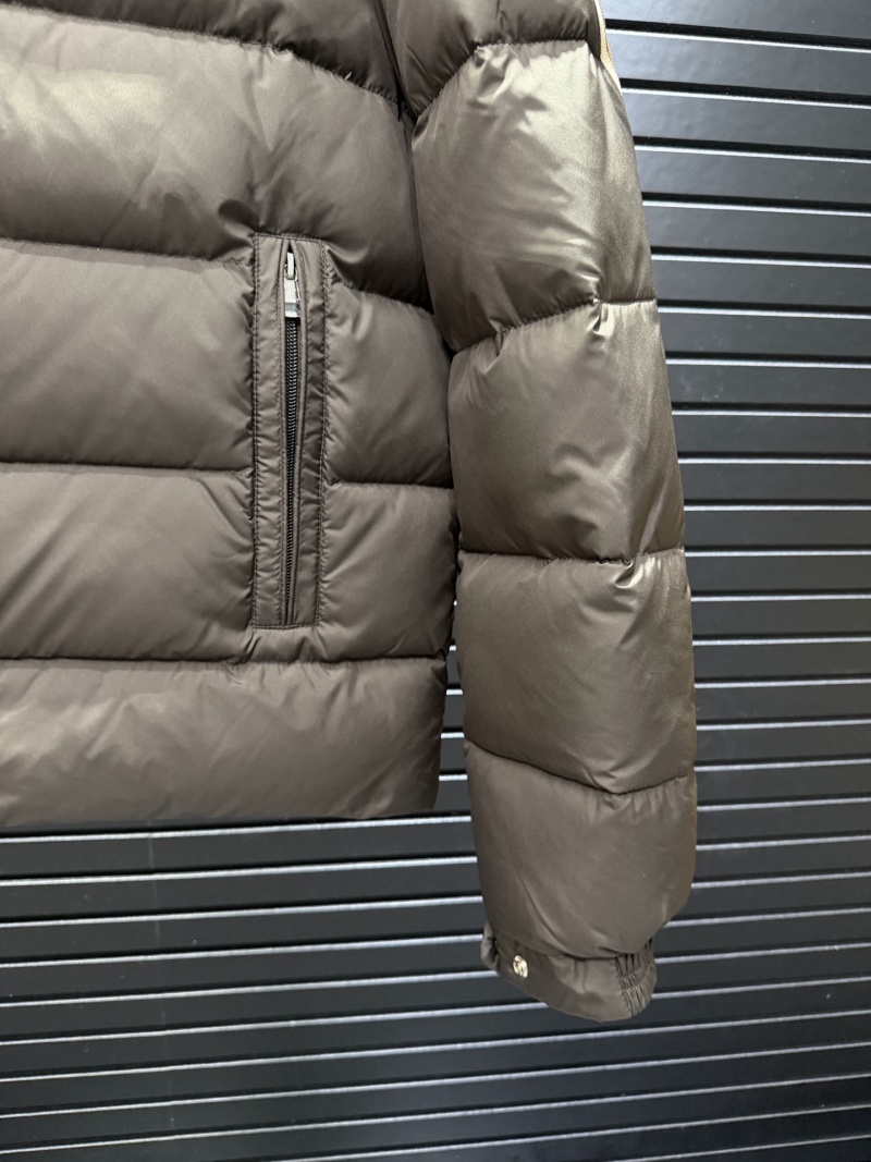 Пуховик Moncler