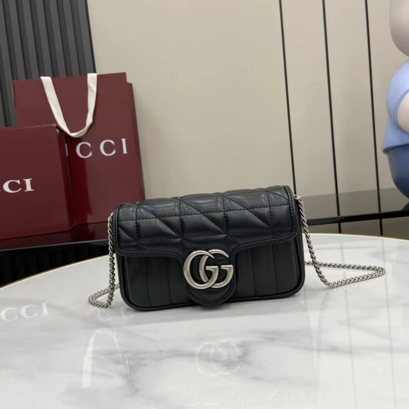 Черная сумка Gucci с цепочкой