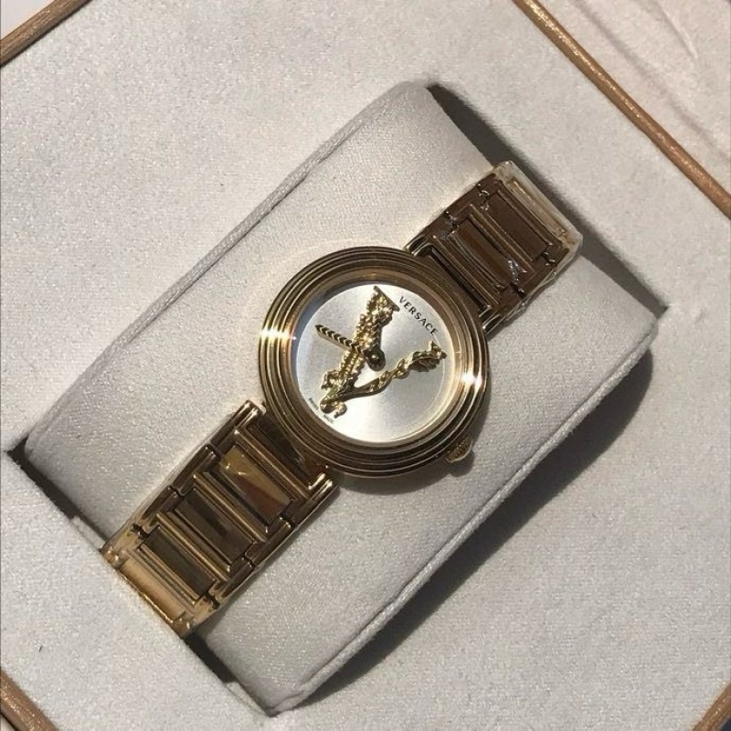 Часы Versace