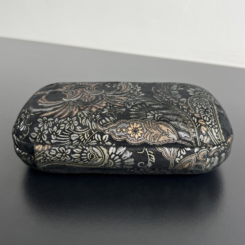 Сумка-клатч Bottega Veneta