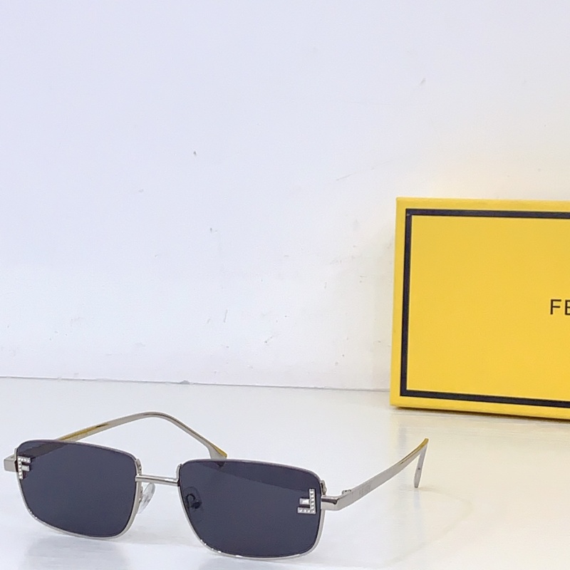 Очки солнцезащитные Fendi FE 4105 золотые