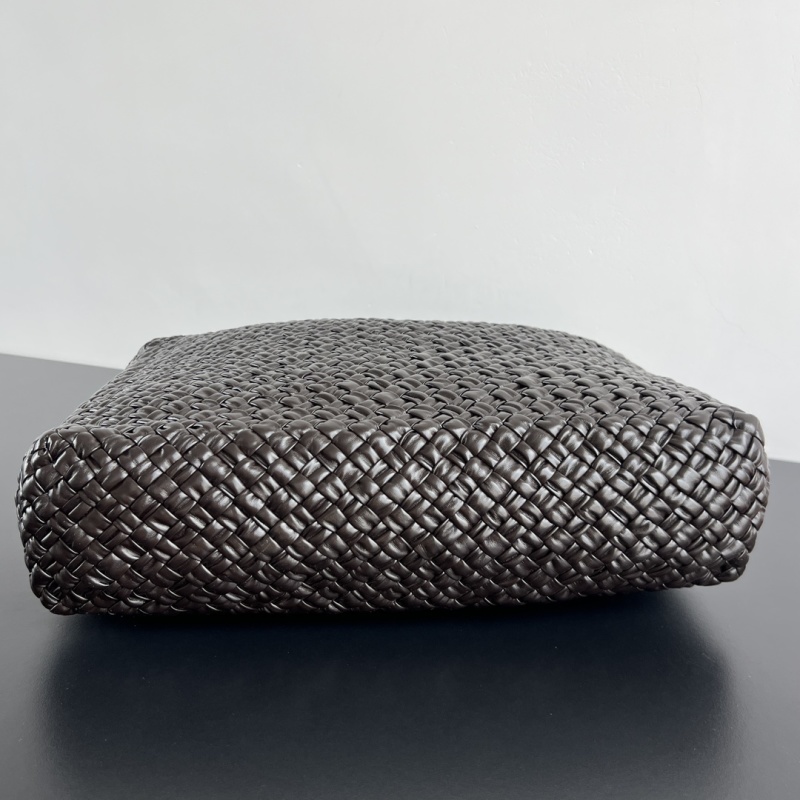 Тканая сумка Bottega Veneta с ручкой