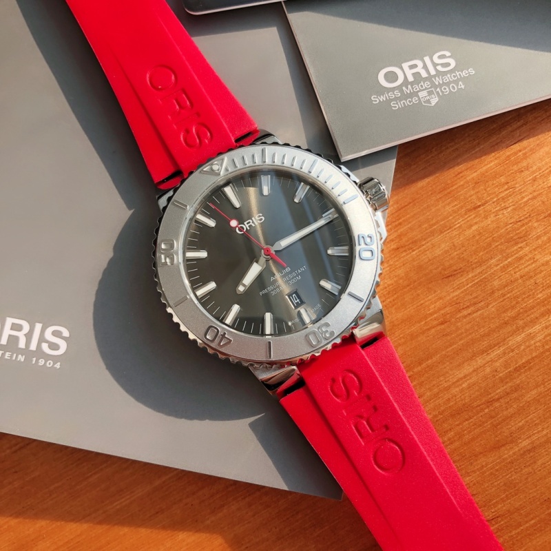 Часы Oris