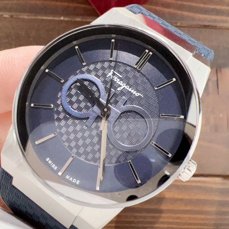 Часы Ferragamo